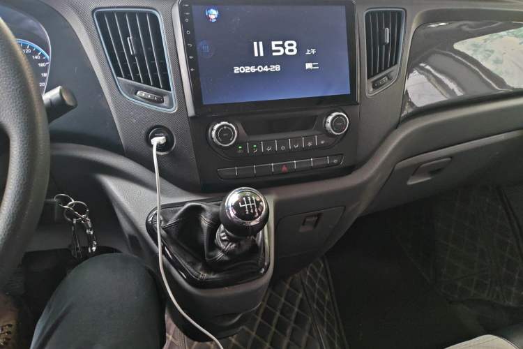 Used Foton Toano 2021 2.8T Manual Tongtu Extended-Wheelbase Mid-Roof 5/6/7-Seater F2.8NS6B177L Audio And AC Panel