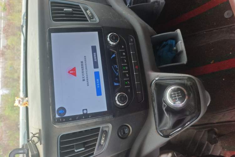 Used Foton Toano 2021 2.0T Manual Tongtu Short Wheelbase Mid-Height 5/6-Seater 4F20TC3 Audio And AC Panel