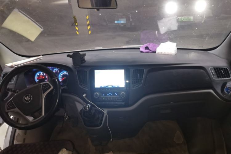 Used Foton Toano 2021 2.0T Manual Tongtu Short Wheelbase Mid-Height 5/6-Seater 4F20TC3 Center Console