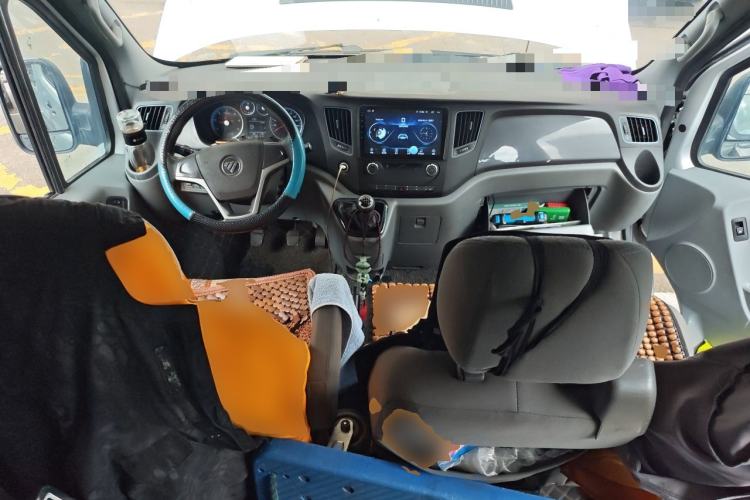 Used Foton Toano 2021 2.0T Manual Tongtu Long Wheelbase Mid-Height 5/6/7-Seater 4F20TC3 Center Console