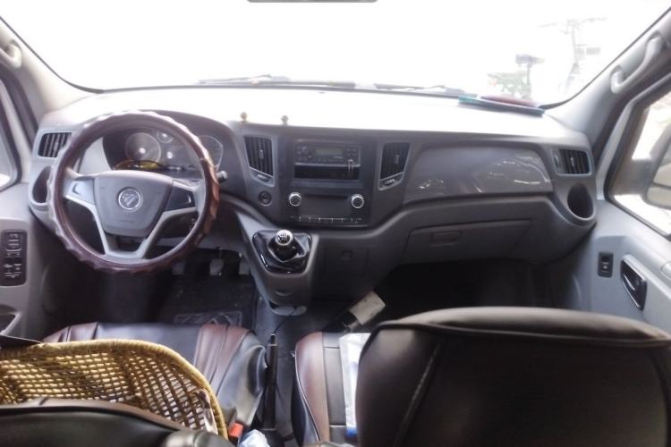 Used Foton Toano 2021 2.0T Manual Tongtu Long Wheelbase Mid-Height 5/6/7-Seater 4F20TC3 Center Console