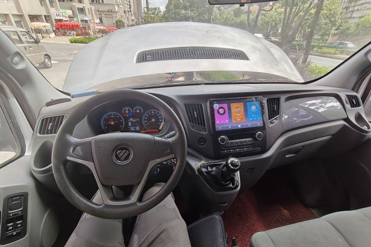Used Foton Toano 2021 2.0T Manual Tongtu Short Wheelbase Mid-Height 5/6-Seater 4F20TC3 Center Console