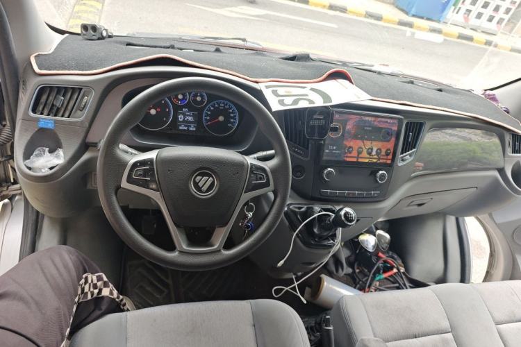 Used Foton Toano 2021 2.0T Manual Tongtu Long-Wheelbase Mid-Roof 3-Seater 4F20TC3 Center Console