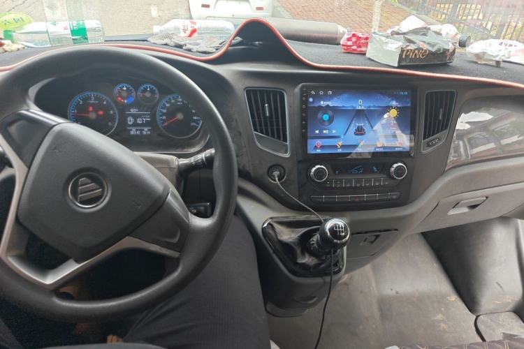 Used Foton Toano 2021 2.0T Manual Tongtu Short Wheelbase Mid-Height 5/6-Seater 4F20TC3 Center Console
