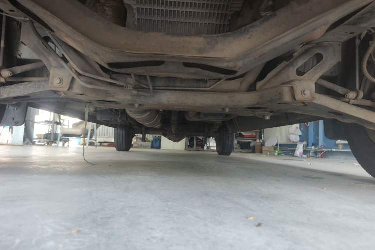 Used Foton Toano 2021 2.8T Manual Tongtu Extended-Wheelbase Mid-Roof 6/7-Seater F2.8 NS6B177L Chassis Front