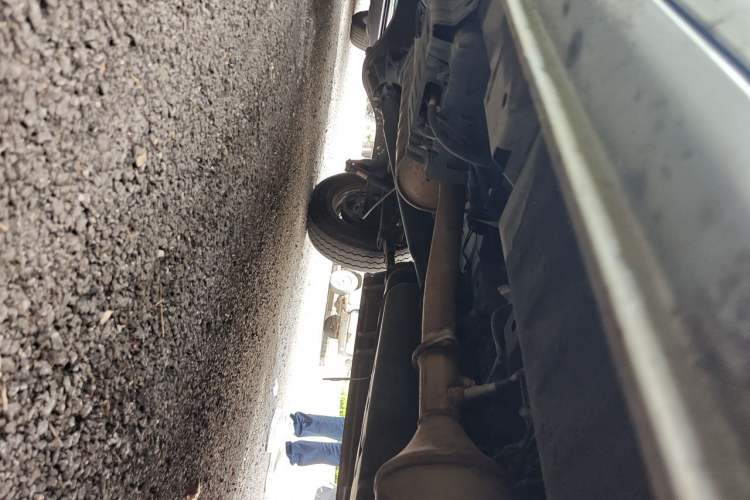 Used Foton Toano 2021 2.0T Manual Tongtu Short Wheelbase Mid-Height 5/6-Seater 4F20TC3 Chassis Front Right