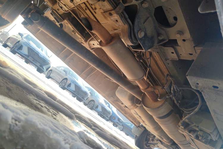 Used Foton Toano 2021 2.8T Manual Tongtu Long Wheelbase Mid-Height 5/6/7-Seater F2.8NS6B177L Chassis Rear Right