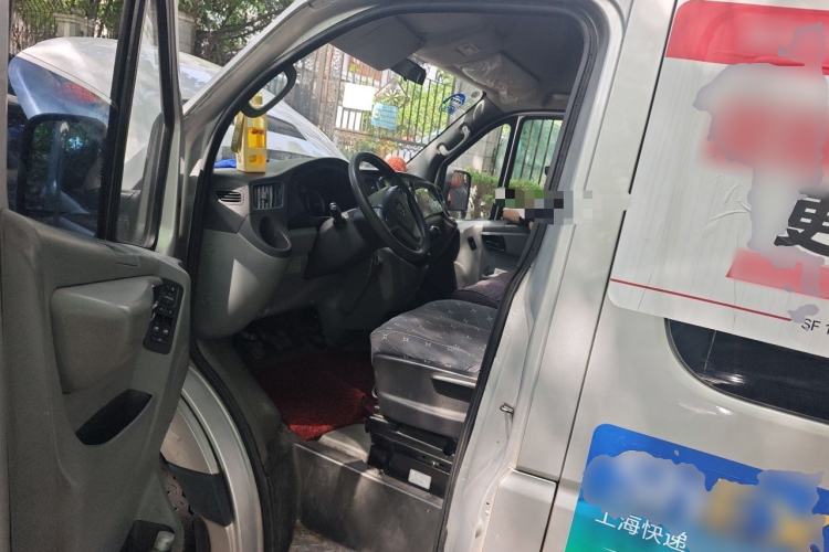 Used Foton Toano 2021 2.0T Manual Tongtu Long Wheelbase Mid-Height 5/6/7-Seater 4F20TC3 Driver Seat