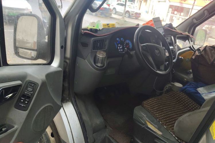 Used Foton Toano 2021 2.8T Manual Tongtu Extended-Wheelbase Ultra-High Roof 5/6/7-Seater with Rear Dual Tires F2.8 NS6B177L Driver Seat