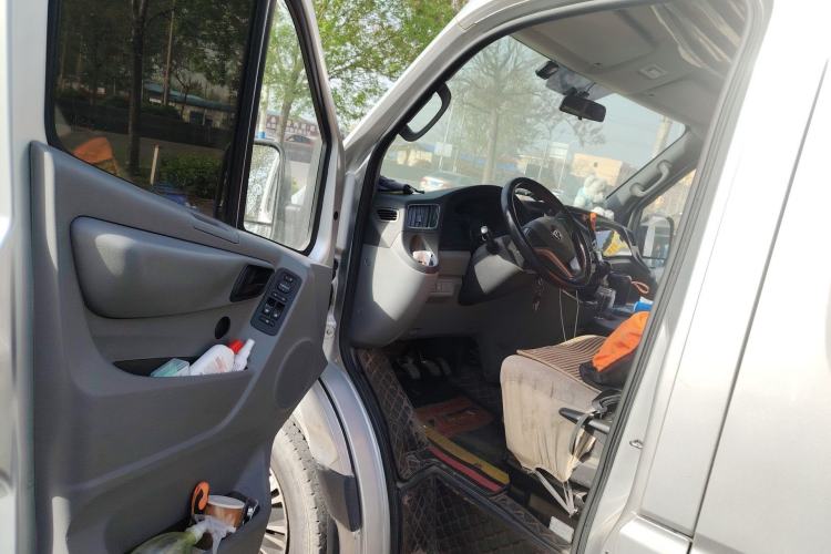 Used Foton Toano 2021 2.0T Manual Tongtu Extended-Wheelbase Mid-Roof 5/6/7-Seater 4F20TC3 Driver Seat