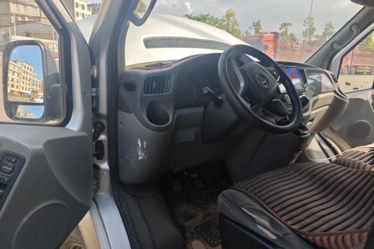 Used Foton Toano 2021 2.0T Manual Tongtu Long Wheelbase Mid-Height 5/6/7-Seater 4F20TC3 Driver Seat