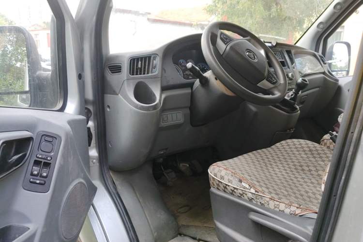 Used Foton Toano 2021 2.0T Manual Tongtu Short Wheelbase Mid-Height 3-Seater 4F20TC3 Driver Seat