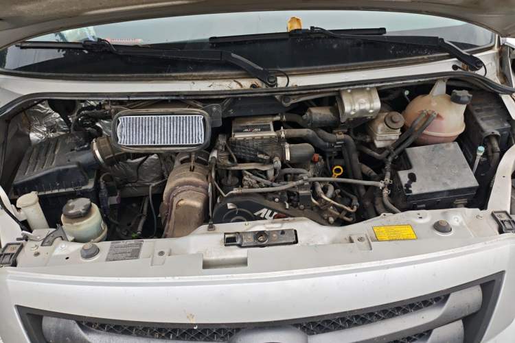 Used Foton Toano 2021 2.0T Manual Tongtu Extended-Wheelbase Mid-Roof 9-Seater 4F20TC3 Engine Bay