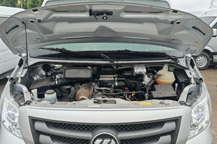 Used Foton Toano 2021 2.0T Manual Tongtu Short Wheelbase Mid-Height 5/6-Seater 4F20TC3 Engine Bay