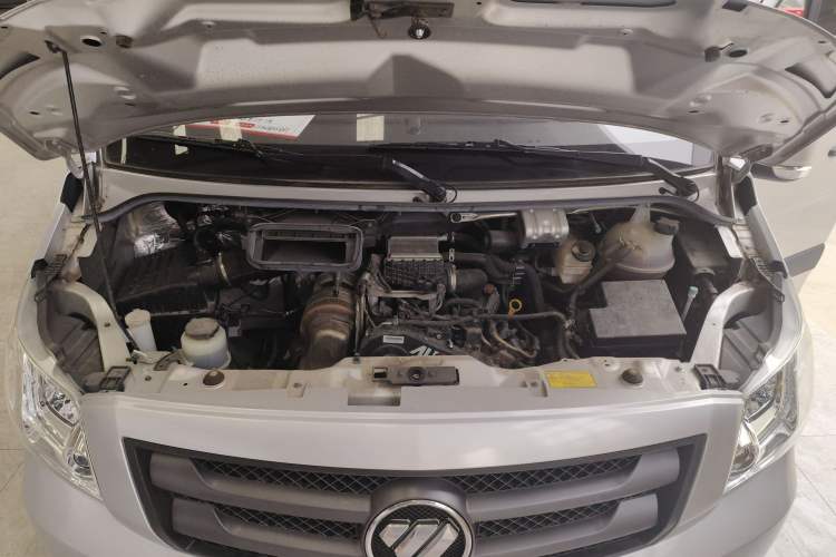 Used Foton Toano 2021 2.0T Manual Tongtu Extended-Wheelbase Mid-Roof 9-Seater 4F20TC3 Engine Bay