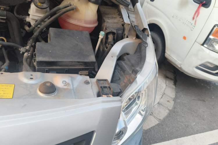 Used Foton Toano 2021 2.0T Manual Tongtu Short Wheelbase Mid-Height 3-Seater 4F20TC3 Engine Bay Left