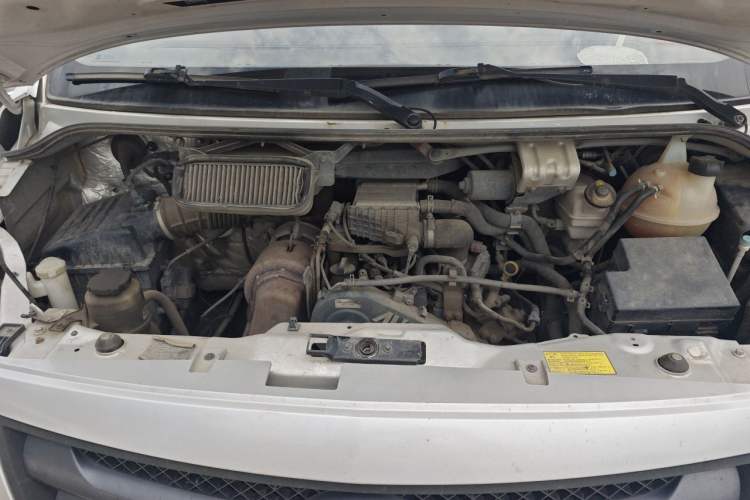 Used Foton Toano 2021 2.0T Manual Tongtu Long Wheelbase Mid-Height 5/6/7-Seater 4F20TC3 Engine Bay