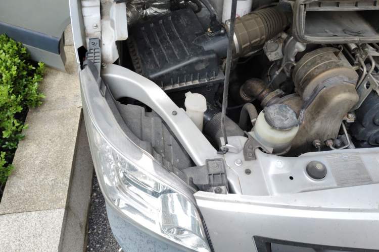 Used Foton Toano 2021 2.0T Manual Tongtu Short Wheelbase Mid-Height 5/6-Seater 4F20TC3 Engine Bay Right