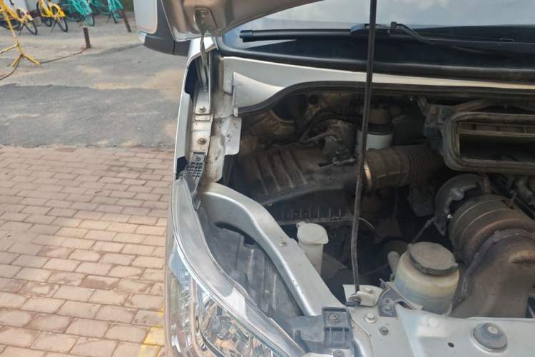 Used Foton Toano 2021 2.0T Manual Tongtu Long Wheelbase Mid-Height 5/6/7-Seater 4F20TC3 Engine Bay Right