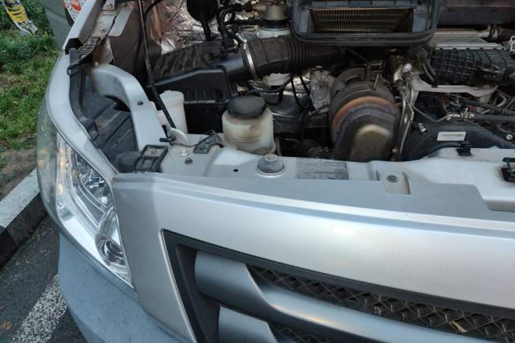 Used Foton Toano 2021 2.0T Manual Tongtu Short Wheelbase Flat Roof 5/6-Seater 4F20TC3 Engine Bay Right