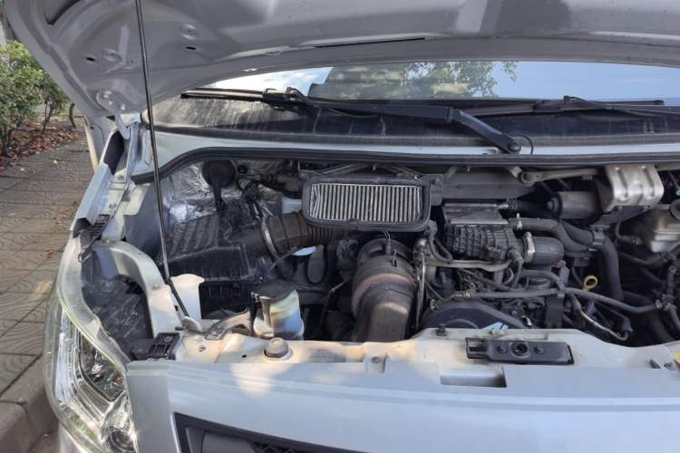 Used Foton Toano 2021 2.0T Manual Tongtu Long Wheelbase Mid-Height 5/6/7-Seater 4F20TC3 Engine Bay Right