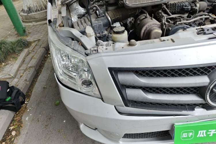 Used Foton Toano 2021 2.0T Manual Tongtu Long Wheelbase Mid-Height 5/6/7-Seater 4F20TC3 Engine Bay Right