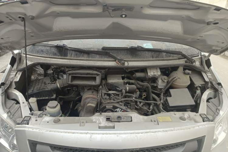 Used Foton Toano 2021 2.0T Manual Tongtu Long Wheelbase Mid-Height 5/6/7-Seater 4F20TC3 Engine Bay
