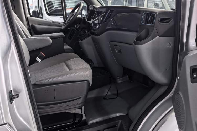 Used Foton Toano 2021 2.0T Manual Tongtu Long Wheelbase Mid-Height 5/6/7-Seater 4F20TC3 Exterior 7