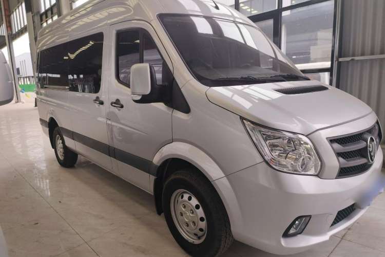Used Foton Toano 2021 2.0T Manual Tongtu Extended-Wheelbase Mid-Roof 9-Seater 4F20TC3 Front Right 45 Deg