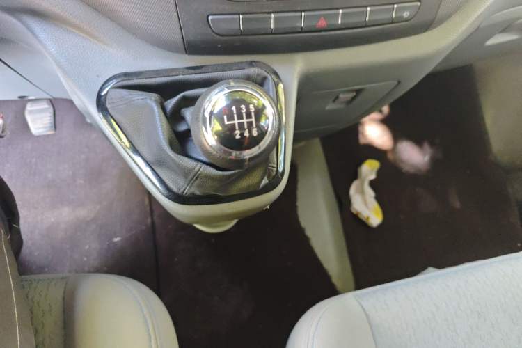 Used Foton Toano 2021 2.0T Manual Tongtu Long-Wheelbase Mid-Roof 3-Seater 4F20TC3 Gear Lever