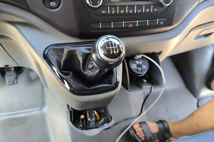 Used Foton Toano 2021 2.0T Manual Tongtu Long-Wheelbase Mid-Roof 3-Seater 4F20TC3 Gear Lever
