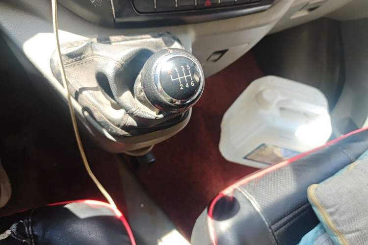 Used Foton Toano 2021 2.0T Manual Tongtu Short Wheelbase Mid-Height 5/6-Seater 4F20TC3 Gear Lever