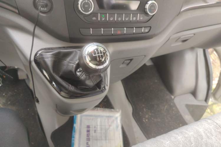 Used Foton Toano 2021 2.0T Manual Tongtu Short Wheelbase Mid-Height 5/6-Seater 4F20TC3 Gear Lever