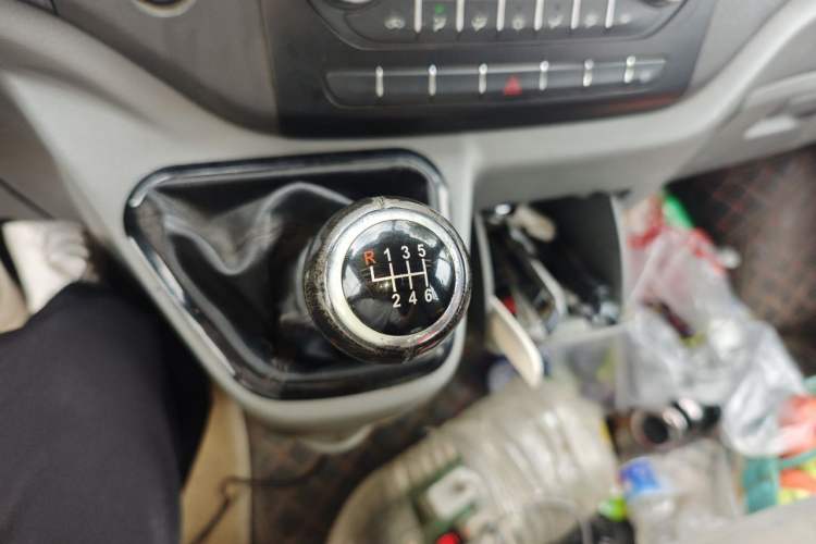 Used Foton Toano 2021 2.0T Manual Tongtu Long Wheelbase Mid-Height 5/6/7-Seater 4F20TC3 Gear Lever