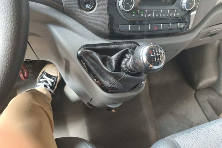 Used Foton Toano 2021 2.0T Manual Tongtu Long Wheelbase Mid-Height 5/6/7-Seater 4F20TC3 Gear Lever