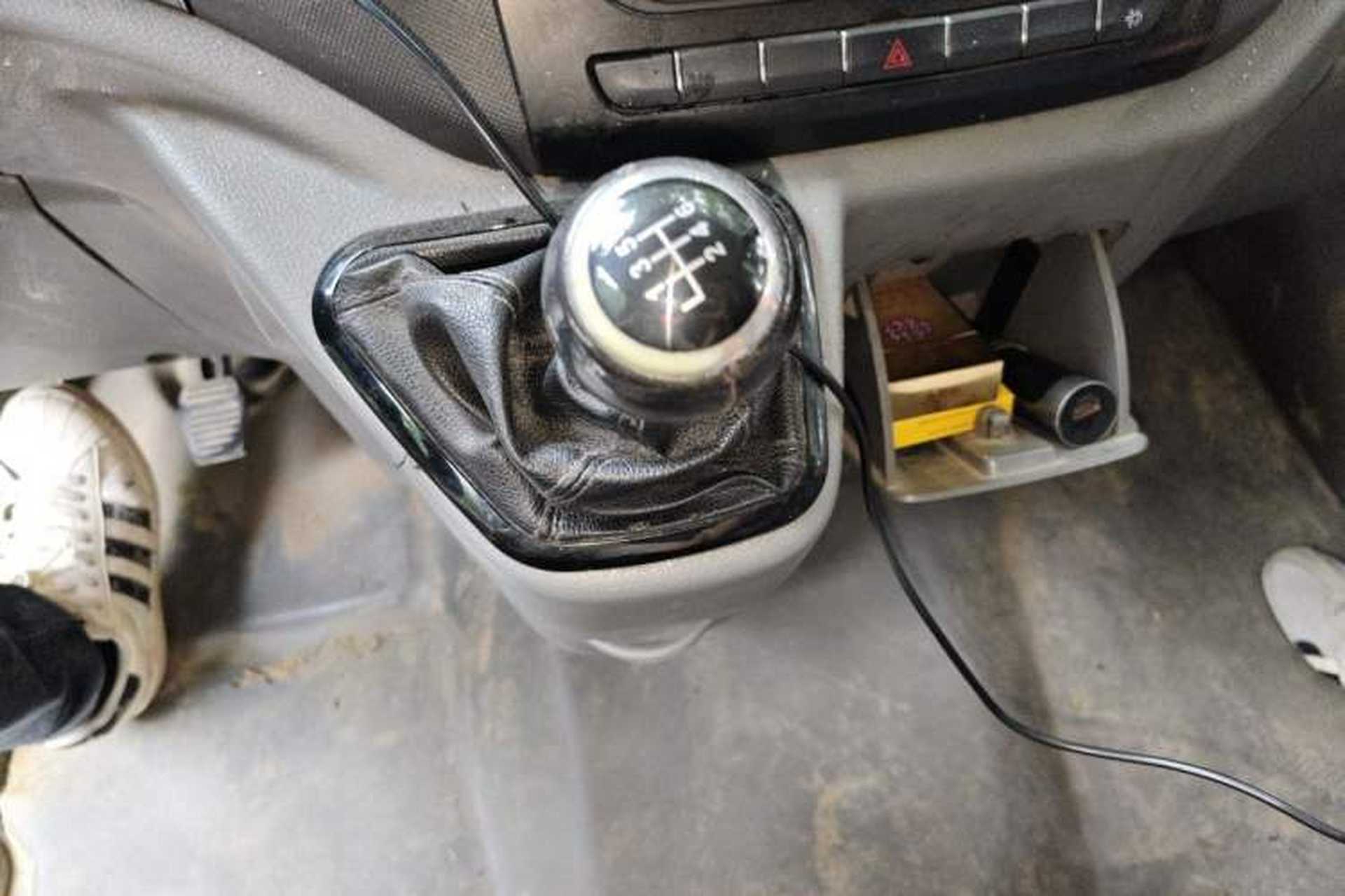 Used Foton Toano 2021 2.0T Manual Tongtu Long Wheelbase Mid-Height 5/6/7-Seater 4F20TC3 Gear Lever