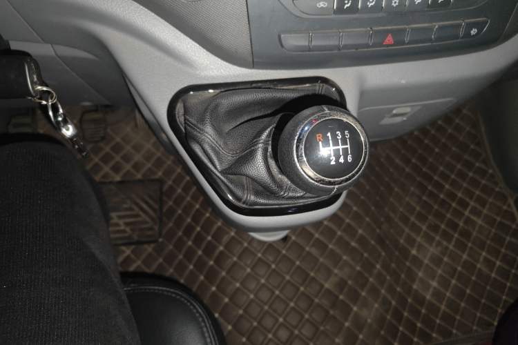 Used Foton Toano 2021 2.8T Manual Tongtu Long Wheelbase Mid-Height 5/6/7-Seater F2.8NS6B177L Gear Lever