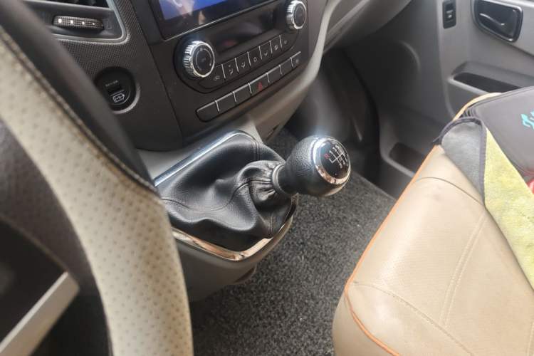 Used Foton Toano 2021 2.0T Manual Tongtu Extended-Wheelbase Mid-Roof 5/6/7-Seater 4F20TC3 Gear Lever