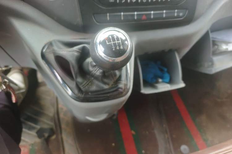 Used Foton Toano 2021 2.0T Manual Tongtu Short Wheelbase Mid-Height 5/6-Seater 4F20TC3 Gear Lever