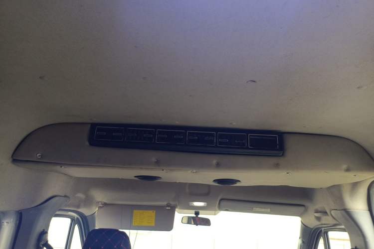 Used Foton Toano 2021 2.0T Manual Tongtu Long Wheelbase Mid-Height 5/6/7-Seater 4F20TC3 Headliner