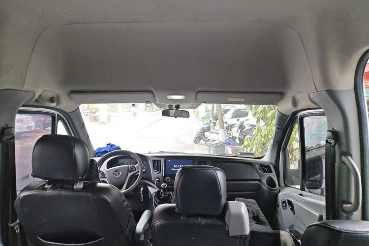 Used Foton Toano 2021 2.8T Manual Tongtu Extended-Wheelbase Mid-Roof 5/6/7-Seater F2.8NS6B177L Headliner