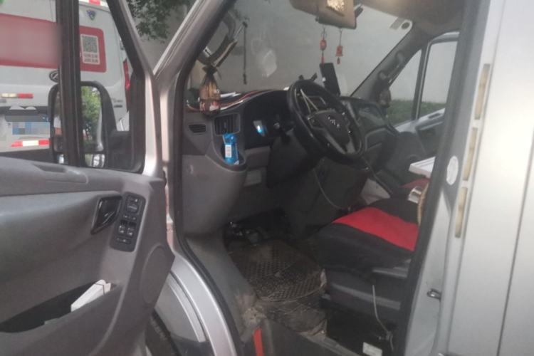 Used Foton Toano 2021 2.5T Automatic Tongtu Short Wheelbase Mid-Height 5-Seater D25TDIF1 Interior 3