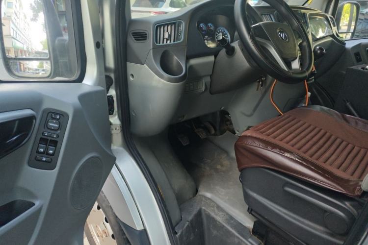 Used Foton Toano 2021 2.0T Manual Tongtu Long Wheelbase Mid-Height 5/6/7-Seater 4F20TC3 Interior 3