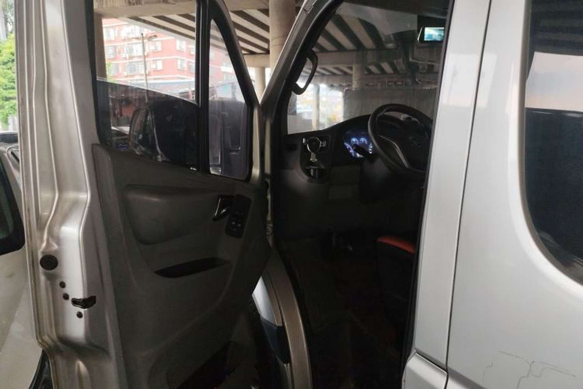 Used Foton Toano 2021 2.0T Manual Tongtu Short Wheelbase Flat Roof 5/6-Seater 4F20TC3 Interior 3