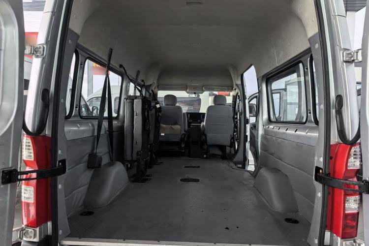Used Foton Toano 2021 2.0T Manual Tongtu Long Wheelbase Mid-Height 5/6/7-Seater 4F20TC3 Interior 5