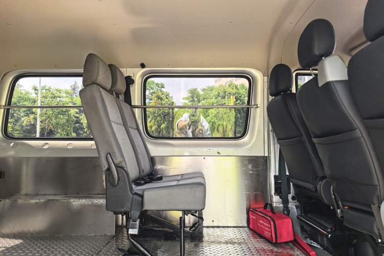 Used Foton Toano 2021 2.0T Manual Tongtu Short Wheelbase Flat Roof 5/6-Seater 4F20TC3 Interior 8