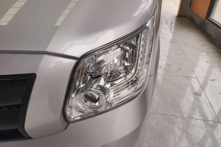 Used Foton Toano 2021 2.0T Manual Tongtu Extended-Wheelbase Mid-Roof 9-Seater 4F20TC3 Left Front Headlight