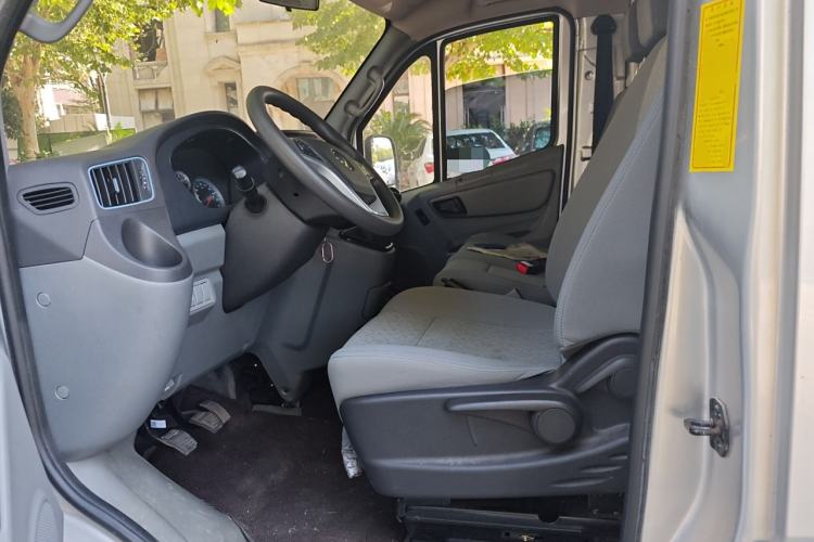 Used Foton Toano 2021 2.0T Manual Tongtu Long-Wheelbase Mid-Roof 3-Seater 4F20TC3 Left Front Seat