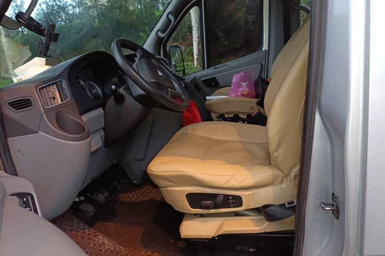 Used Foton Toano 2021 2.0T Manual Tongtu Extended-Wheelbase Mid-Roof 9-Seater 4F20TC3 Left Front Seat