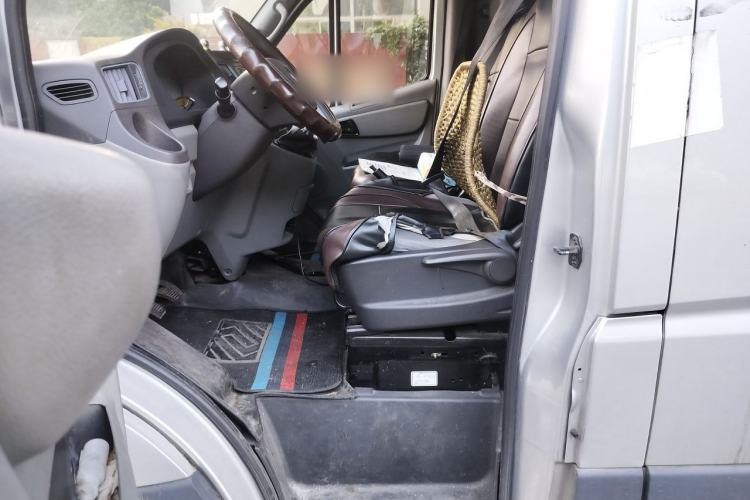 Used Foton Toano 2021 2.0T Manual Tongtu Long Wheelbase Mid-Height 5/6/7-Seater 4F20TC3 Left Front Seat